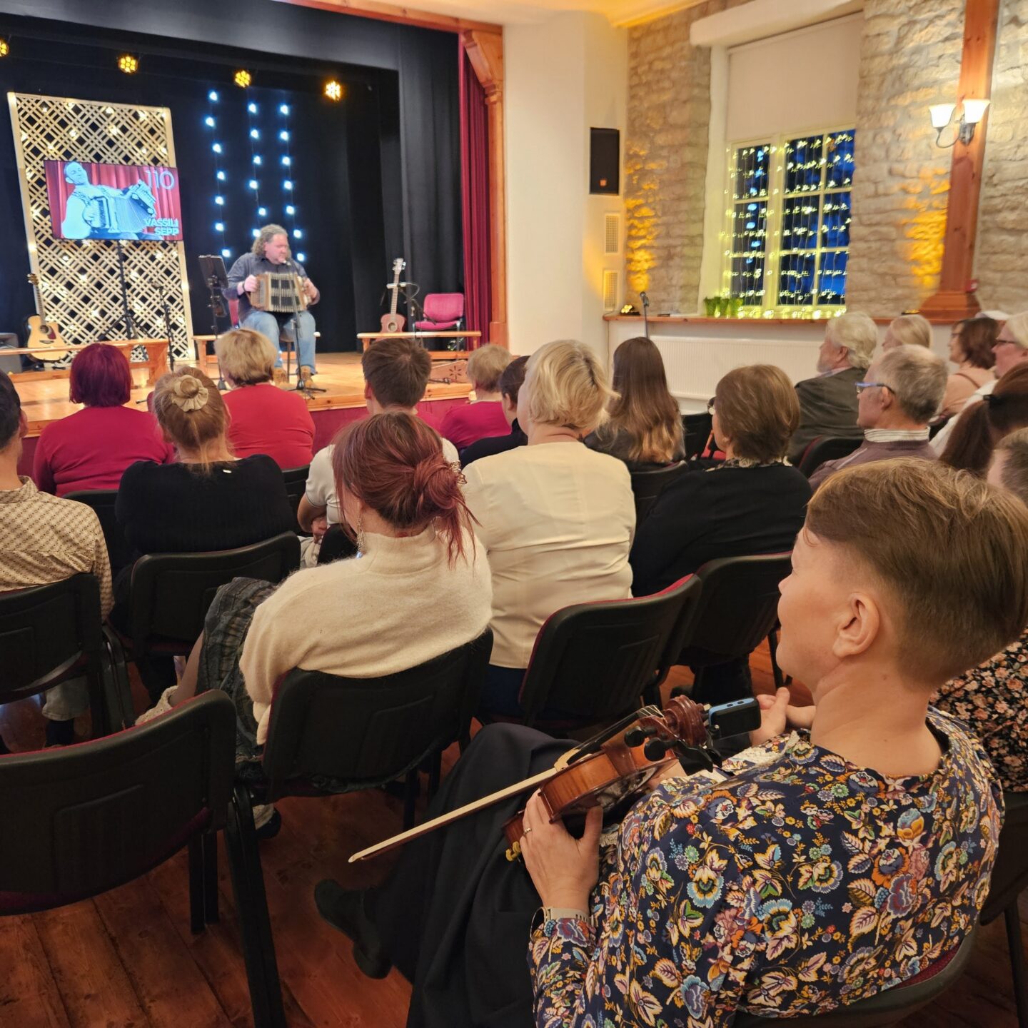 Kaidi käis koos Sörvemaa Sörmitsejatega kandlepäeval